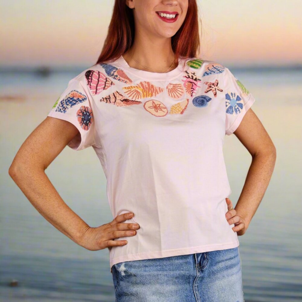 NWT Queen of Sparkles Light Pink Multi Shell Tee